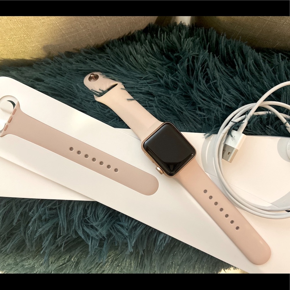 Apple iwatch 3 Rose Gold